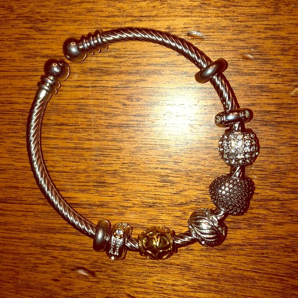 bracelet or pandora bracelet or pandora